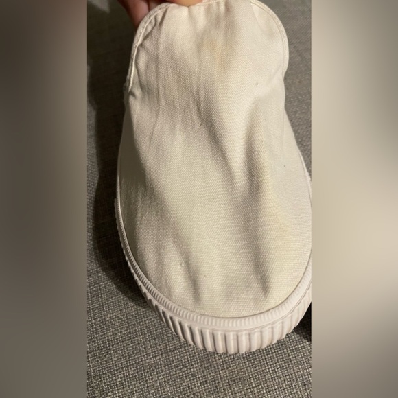 White Tom’s size 8 women’s - Picture 6 of 10